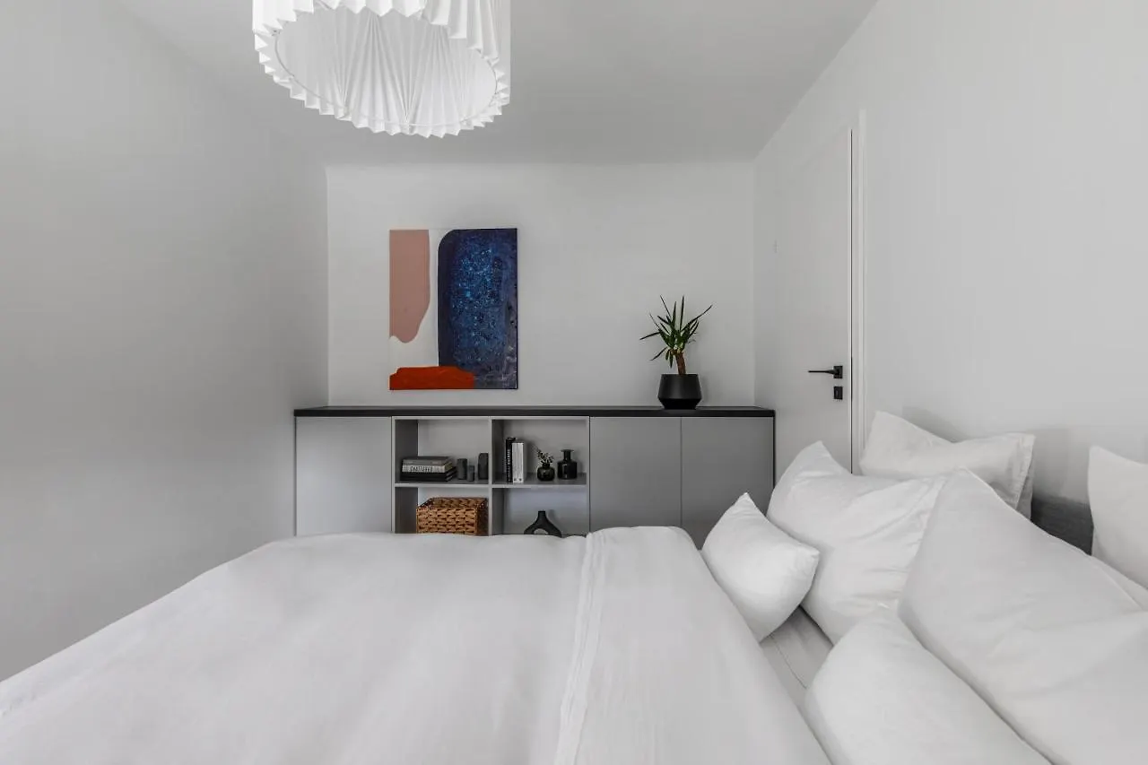 Downtown Story By Urbanesq Apartman Bukarest 0*,  Románia